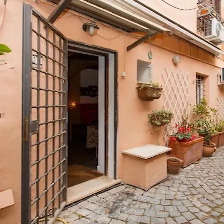 דירה Independent With Garden Heart Of Trastevere John Cabot *