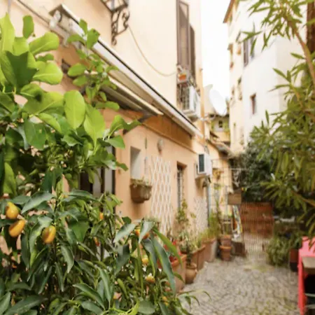 Independent With Garden Heart Of Trastevere John Cabot Апартаменты Рим